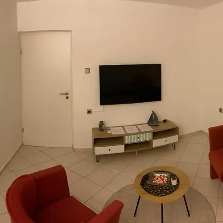 Lovre I Apartment