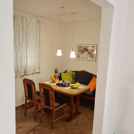Lovre I Apartamento